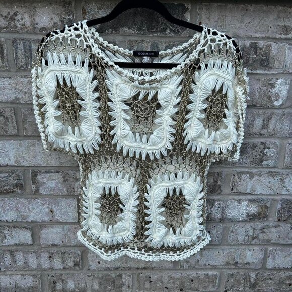 White and Gold crochet top with a boho vibe #crochet  #boho - Picture 1 of 5